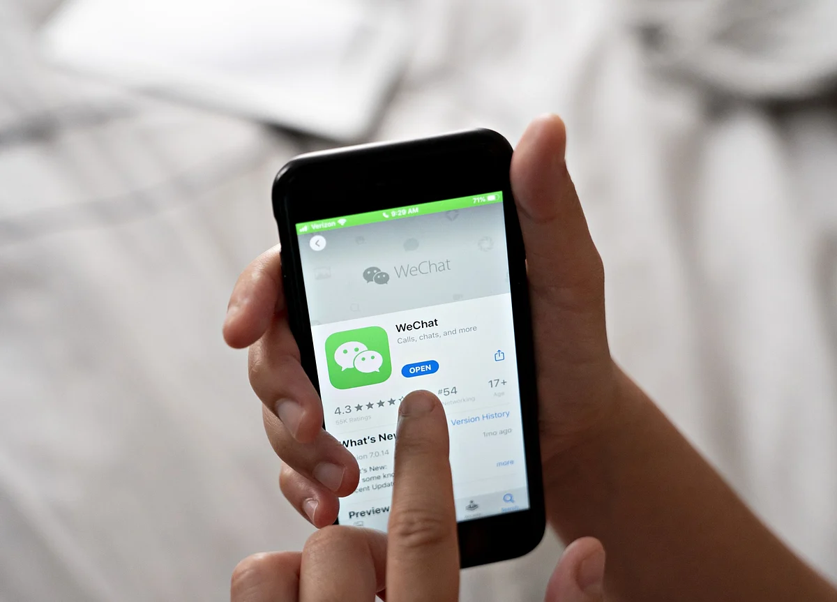 Trump’s WeChat Ban Brings Cold War With China Into a Billion Homes