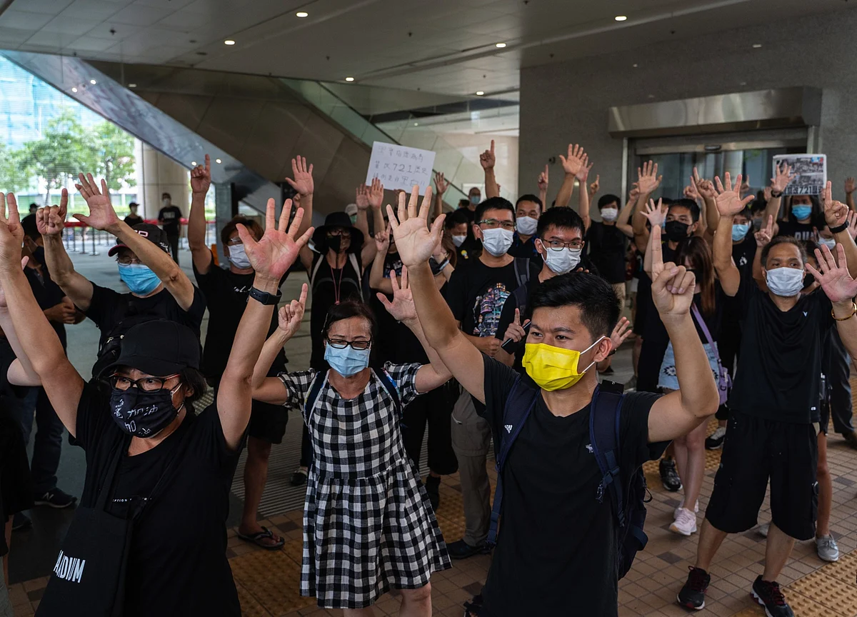China Warns Norway Against Peace Prize for Hong Kong Protesters