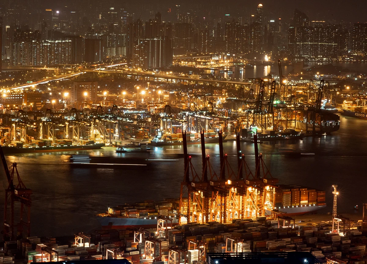 U.S. Ends Pacts With Hong Kong on Extradition, Shipping Tax