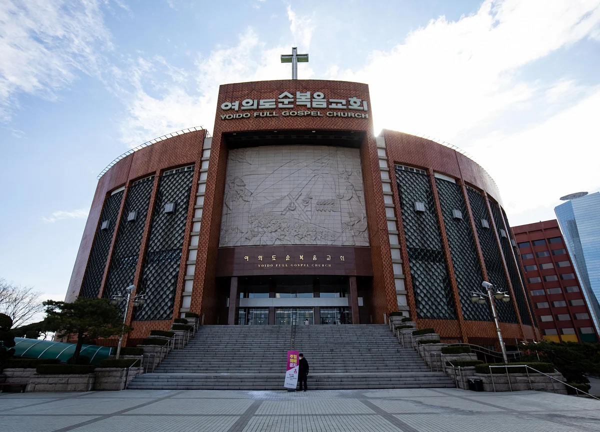 Korea to Ban Worship Services, Large Gatherings in Major Flareup