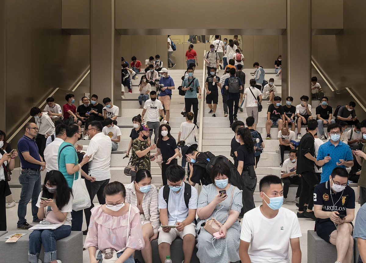 First Into the Virus Slump, China Is Proving the Fastest Out