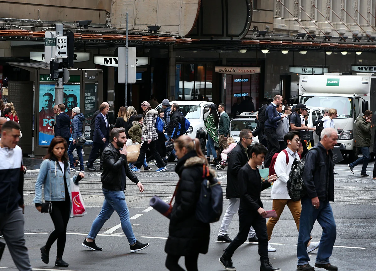 Australia’s Job Market Divides Into Three as Covid Hinders Recovery