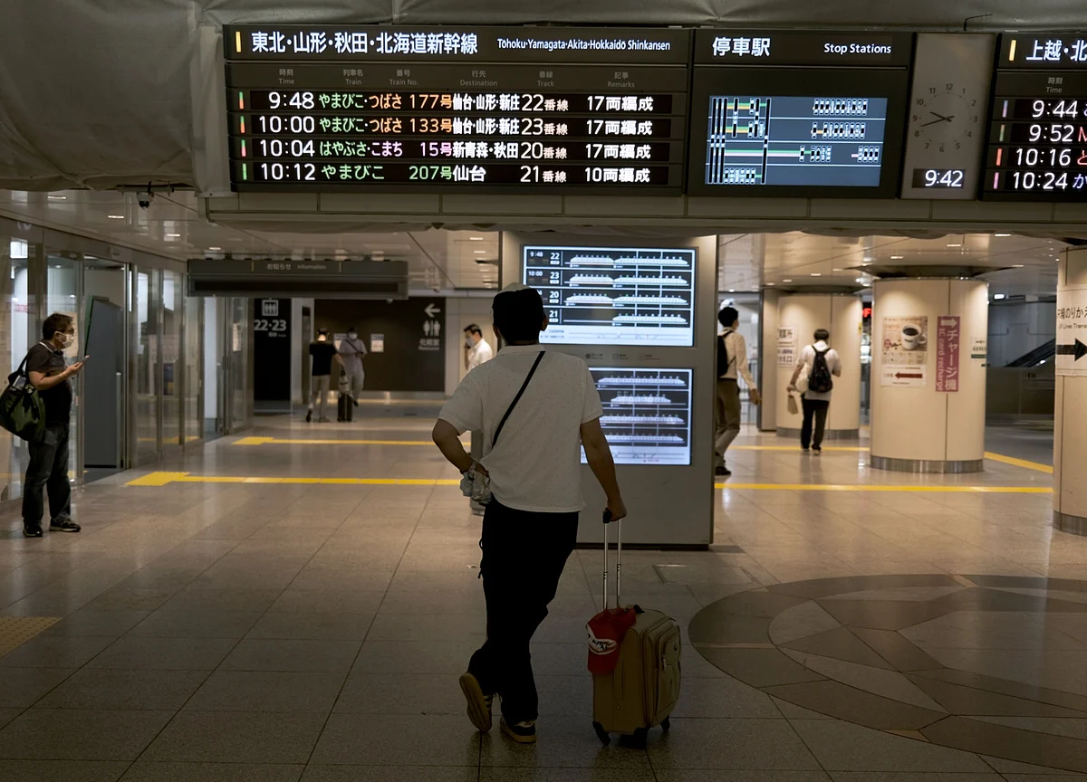 To Travel or Not to Travel? Japanese Can’t Get a Straight Answer