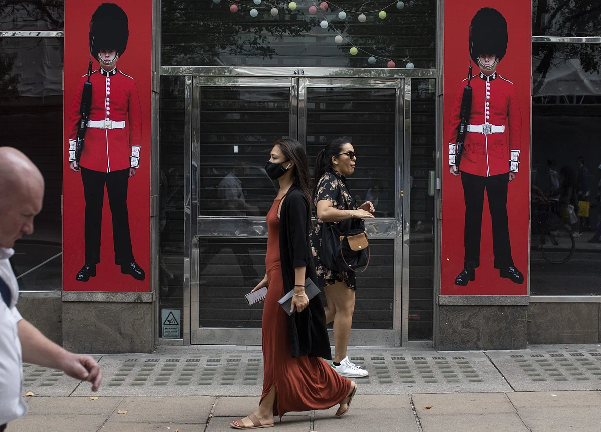 U.K. Economic Revival Is Clouded by Debt, Job Losses and Brexit