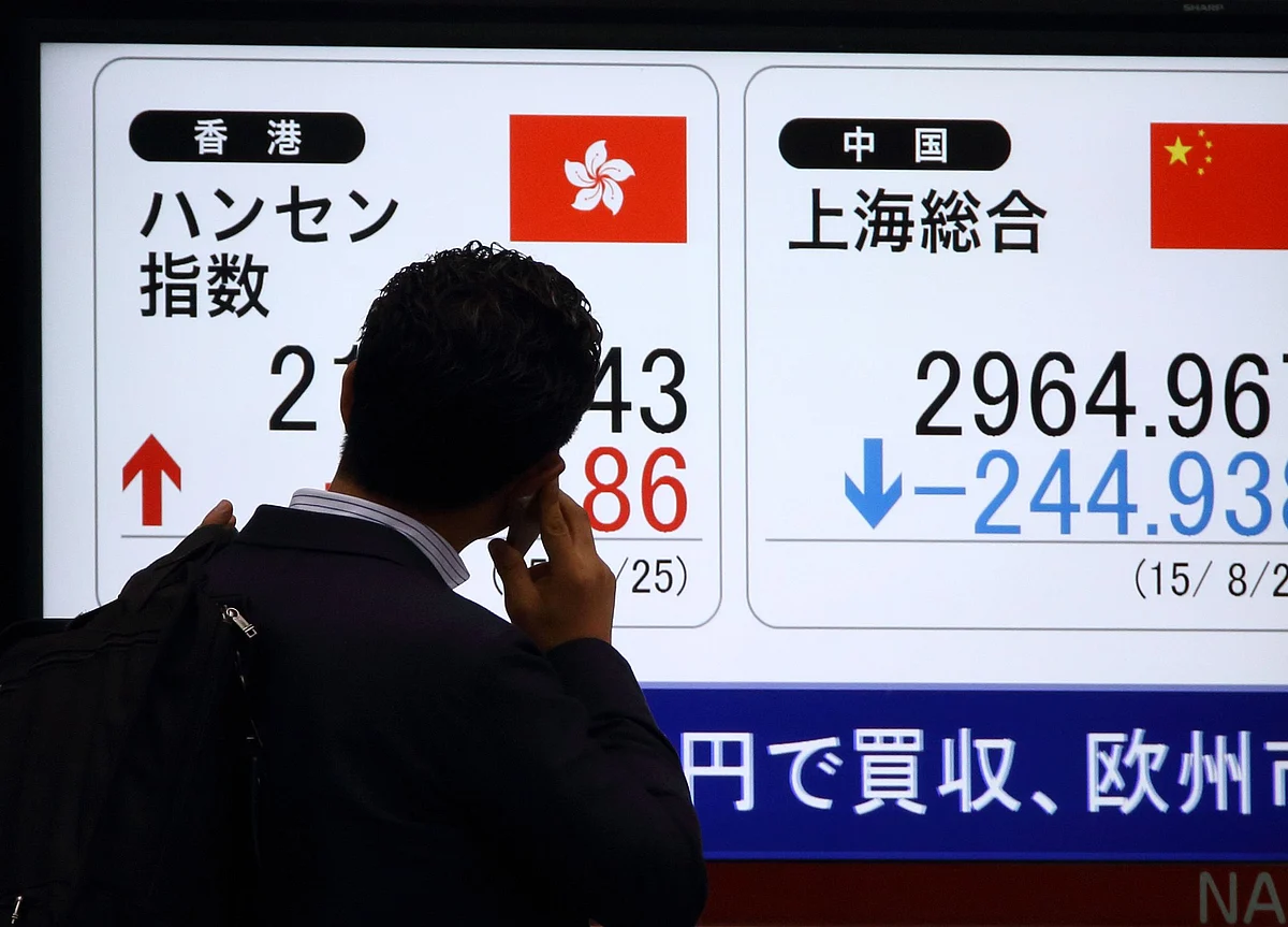 Asian Stocks Traders Have Never Been This Busy in Summer
