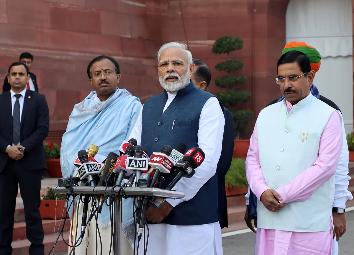 PM Modi Reviews Covid-19 Situation With Chief Ministers, Representatives Of Seven States With High Case Load