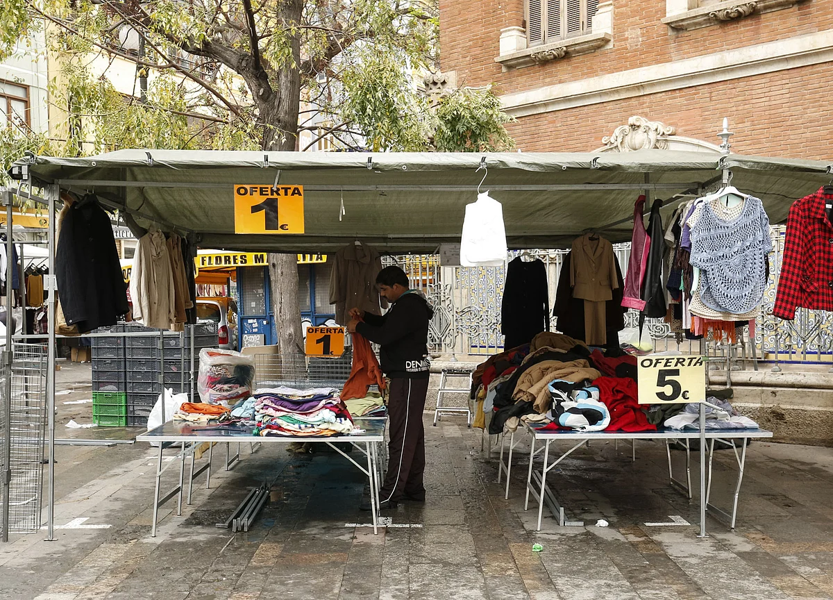 Smaller Clothing Retailers Face A Tough Road Back