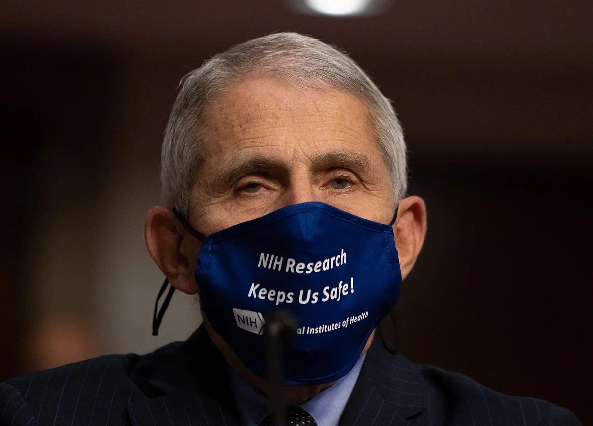 Trump Turns Fauci Into Campaign Pawn, Assailing Him as ‘Idiot’