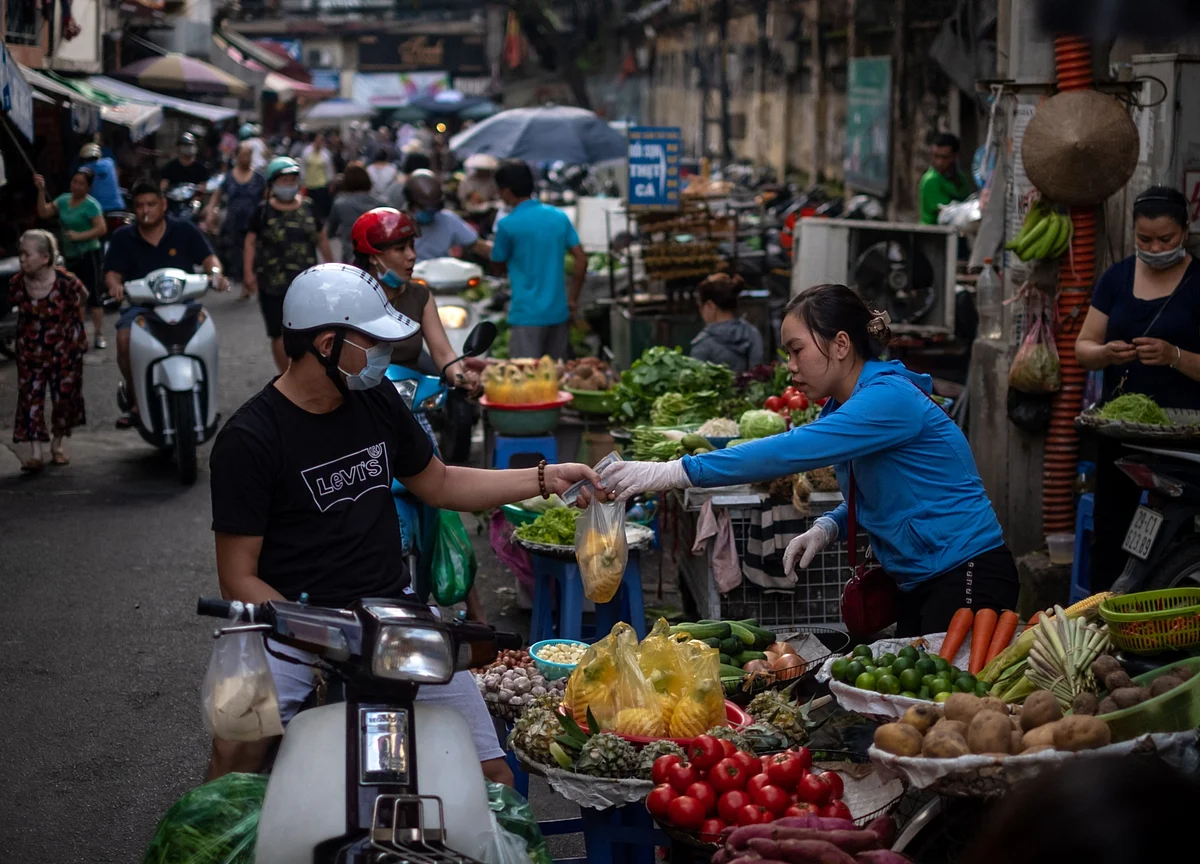 Vietnam’s Economic Growth Accelerates on Industry, Exports