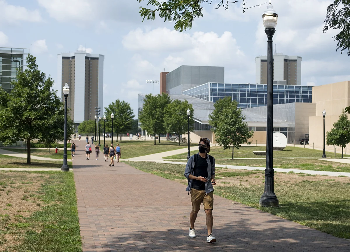 U.S. Is No Longer Land of Opportunity for Foreign MBA Students