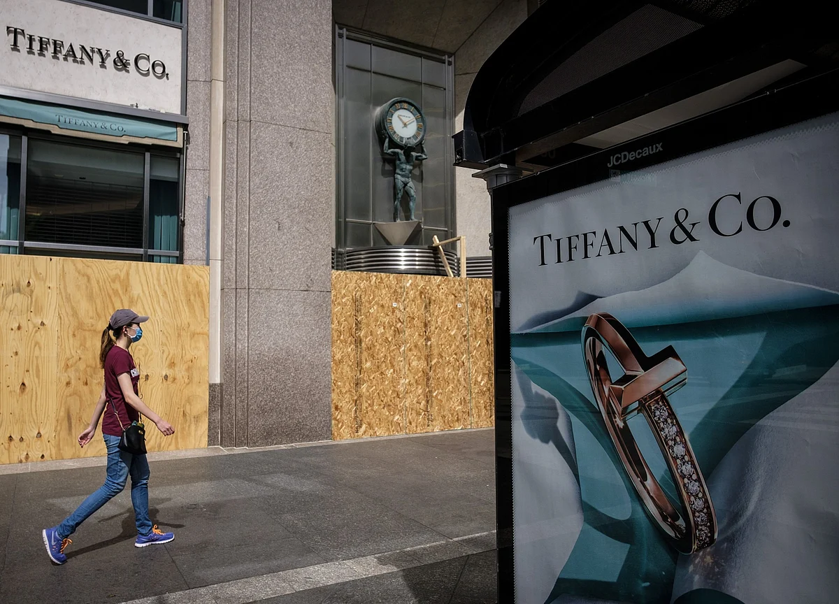 LVMH Submits $16 Billion Tiffany Deal for European Approval