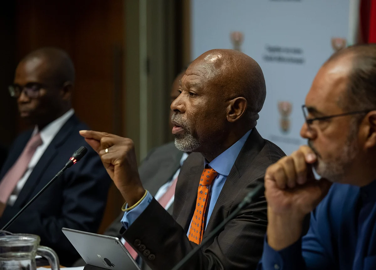 Rate Cuts Won’t Cure South Africa’s Skills Shortage, Kganyago Says