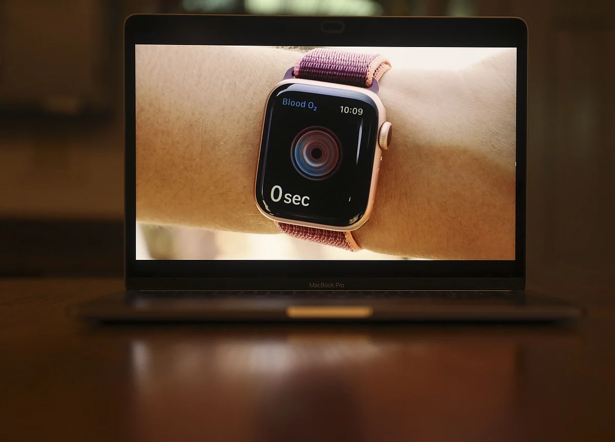 Apple Adds Blood Oxygen Sensor to Watch, Debuts Cheaper SE Model
