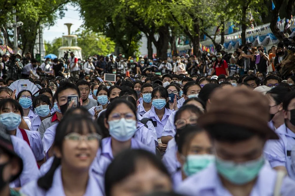 Tens of Thousands Join Anti-Government Rally in Thai Capital