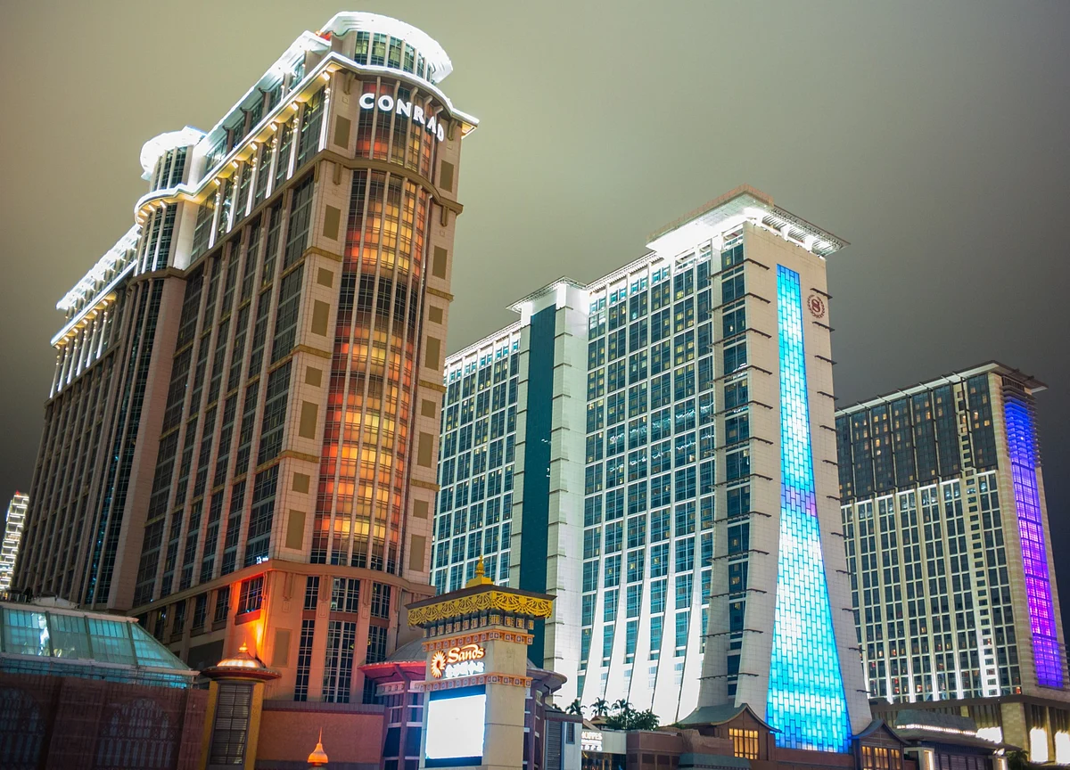 Chinese Hotel Giant Eyes Foreign Deals Amid Global Weakness
