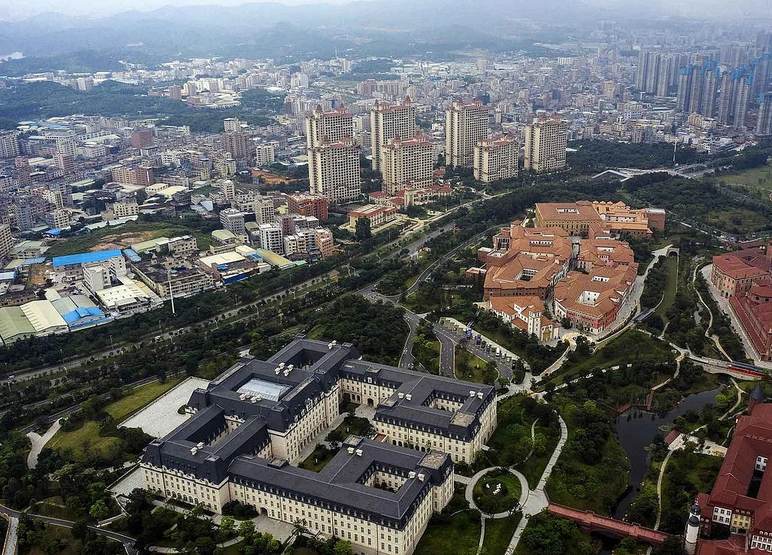 Xi Jinping’s Tech Wonderland Runs Into Headwinds