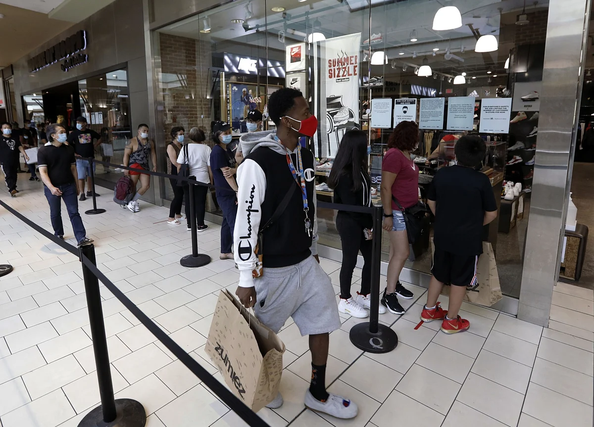 NYC Virus Cases Inch Closer Toward Trigger to Close Businesses