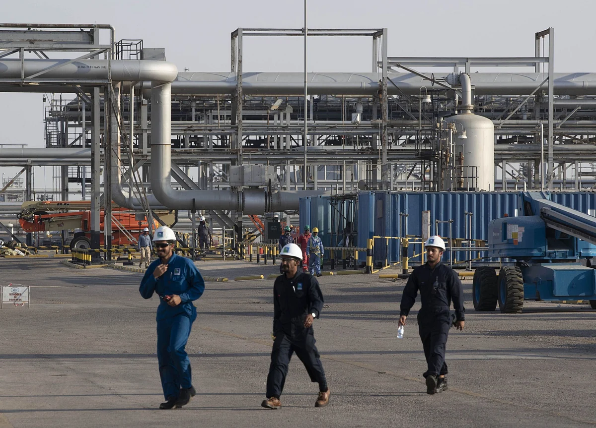 Saudi Firms Start Talks to Form $11 Billion Chemicals Maker