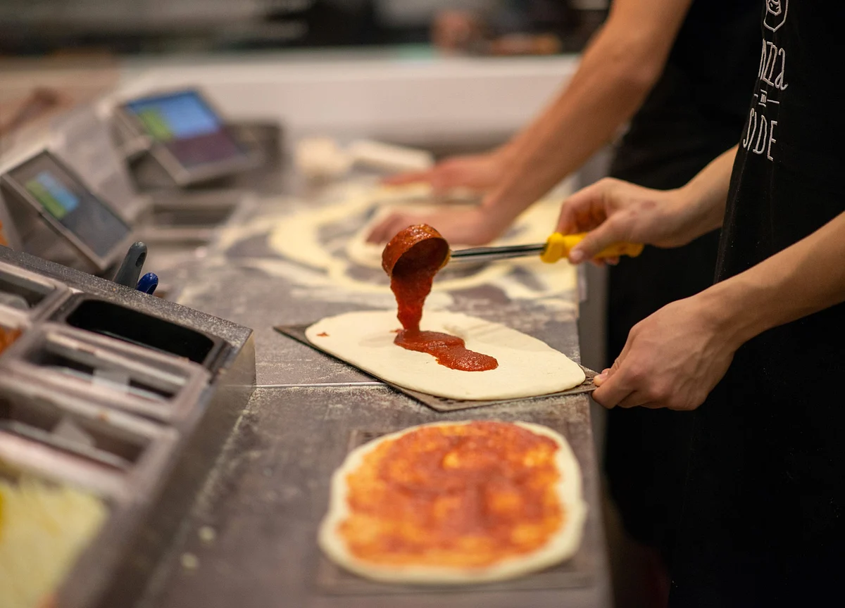 The Secret to the Best Tomato Sauce of Your Life? Add Prosecco