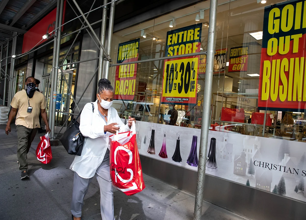 U.S. Retail Sales Top Estimates With Biggest Gain Since June