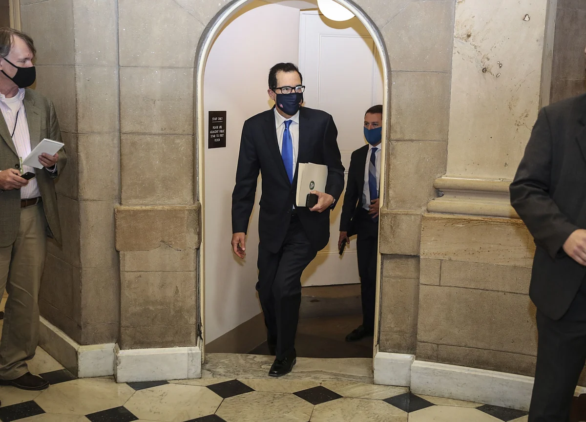 Mnuchin, Pelosi Extend Stimulus Talks as Democrats Delay Vote