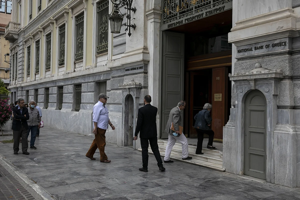 Fragile European Banks Bracing for Covid-Era Distressed Loans