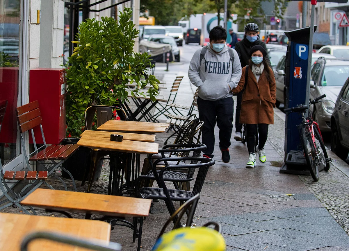 Germany Eyes Hard Lockdown After Record Covid Cases, Deaths