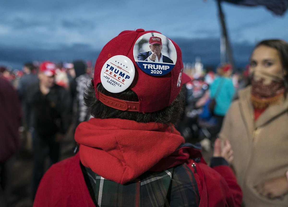 Trump Campaign Hobbled by Virus as Biden Starts to Pull Away