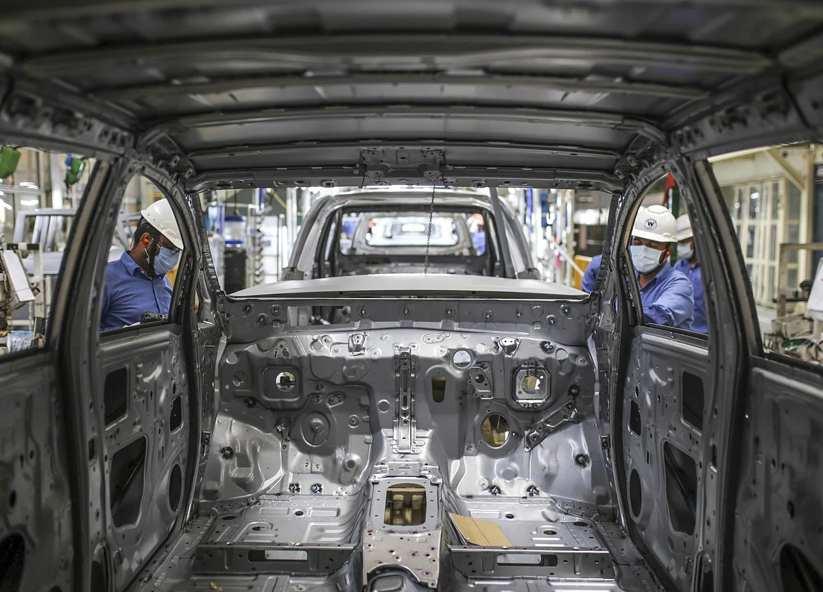 India’s Industrial Output Fell 8% In August