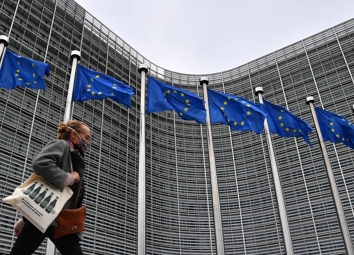 EU Nears Deal Allowing Limited U.S. Access to Defense Contracts