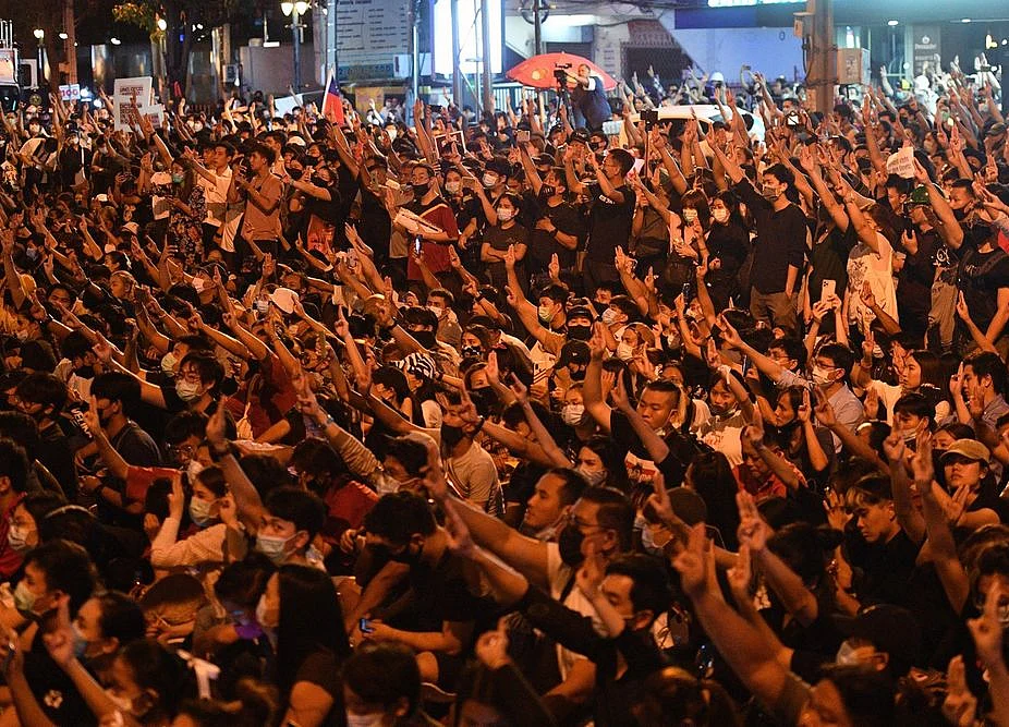 Focused on Thai King, Protesters Vow to Persist Even If PM Quits