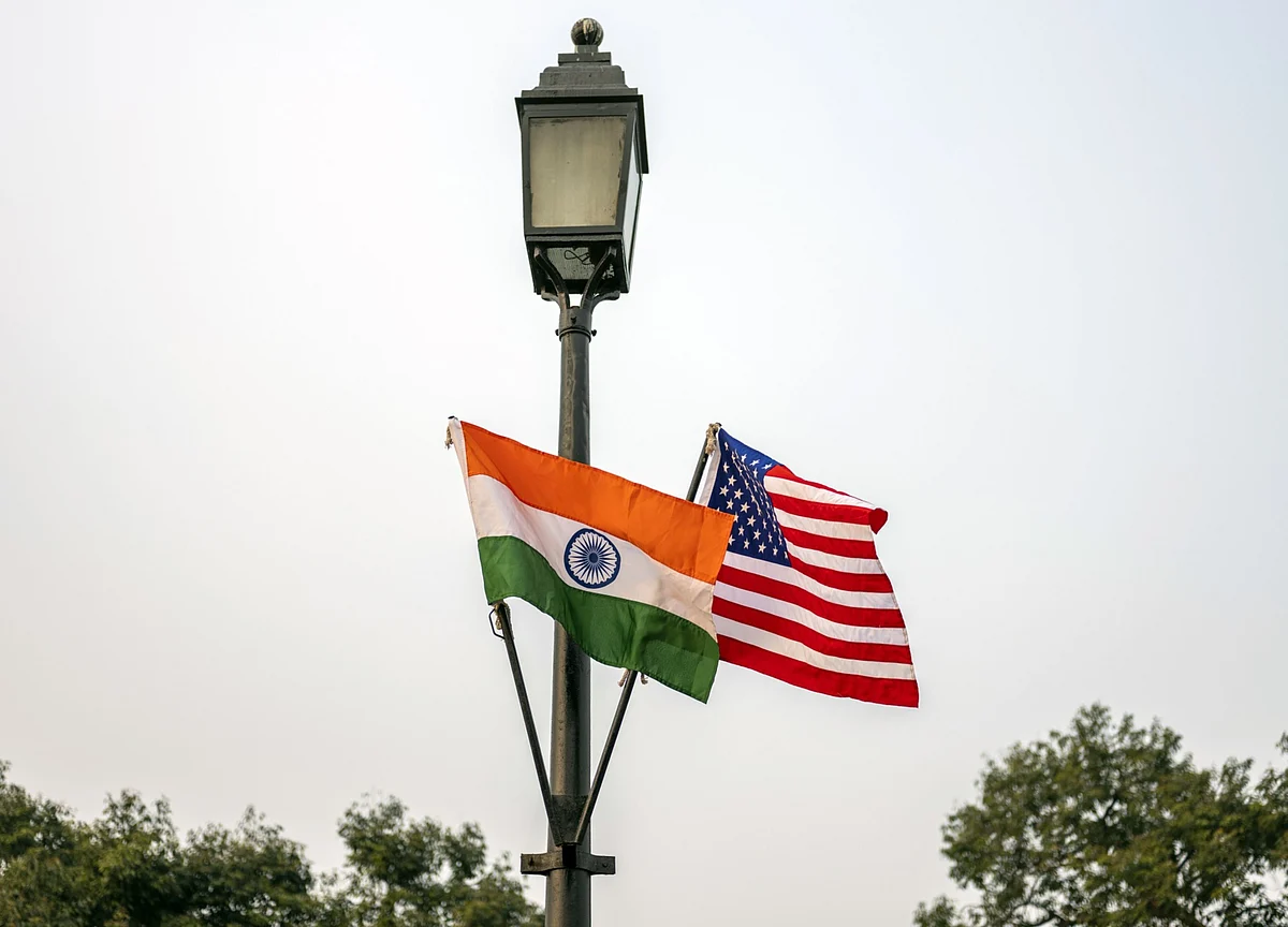 U.S., India to Sign Defense Pact Amid China Border Standoff