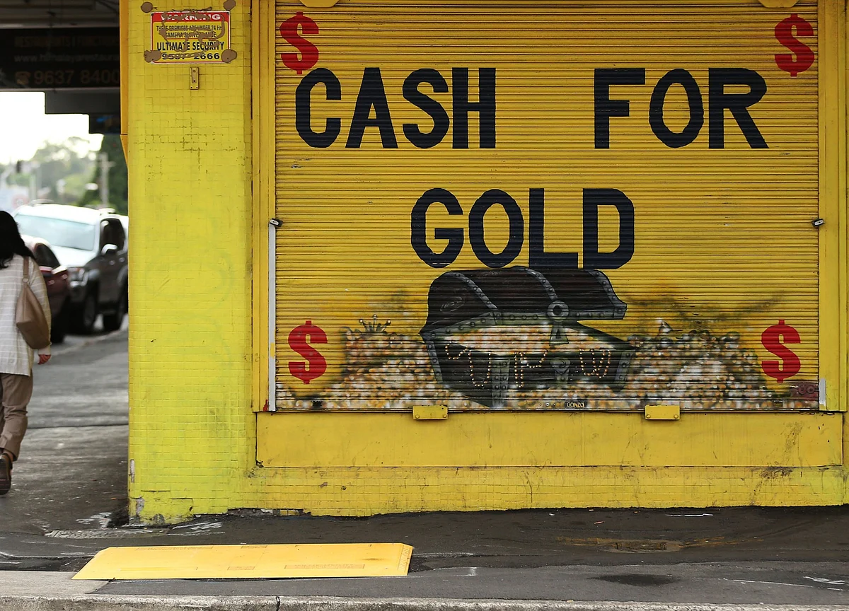 Central Banks Sell Gold for First Time in a Decade