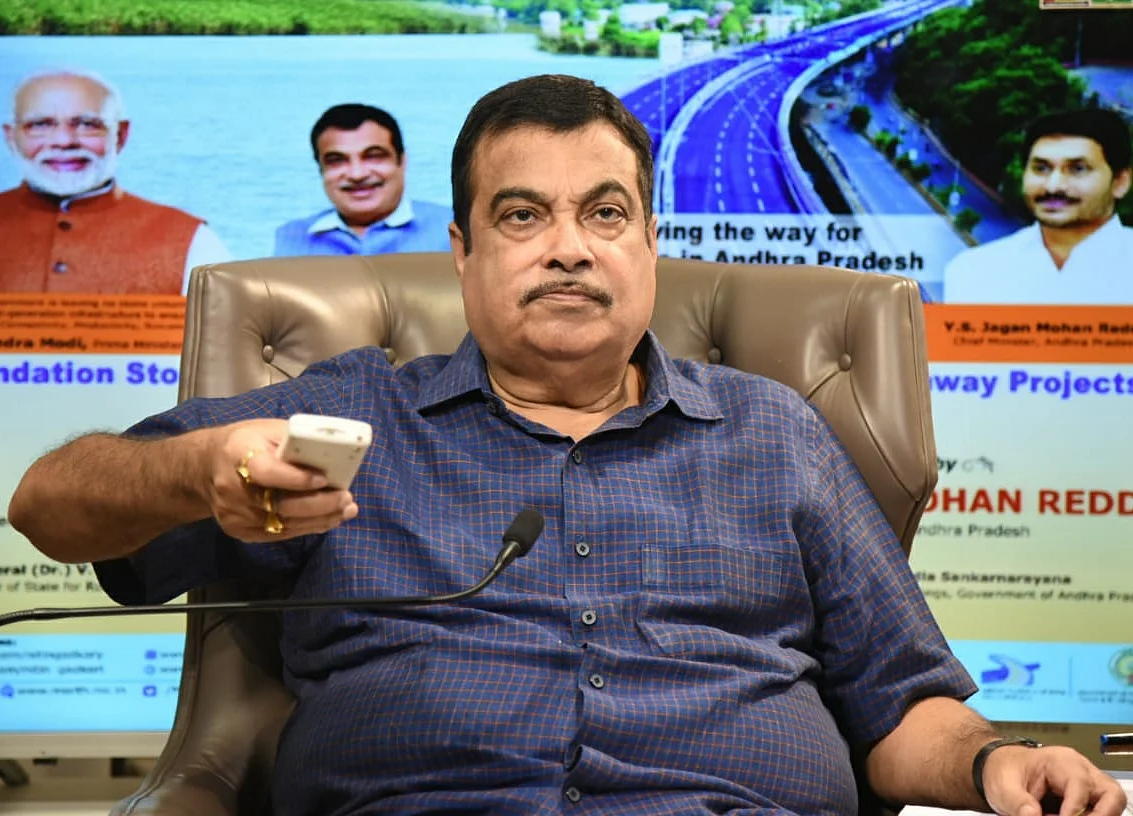 Nitin Gadkari Inaugurates, Lays Foundation Stones Of Rs 15,592-Crore Projects In Andhra Pradesh
