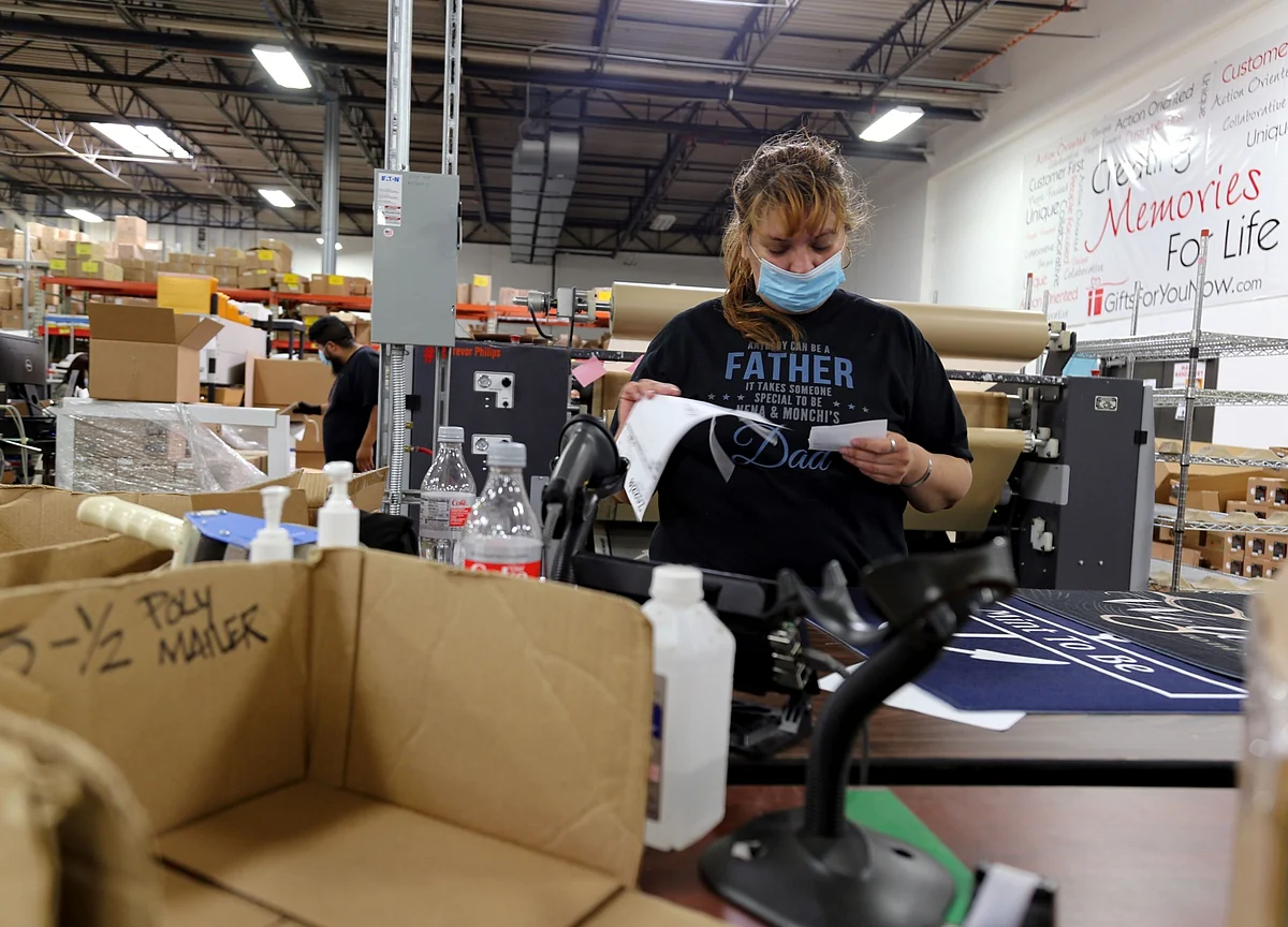 Fear of Job Loss Haunts Half of World’s Workers as Crisis Rages
