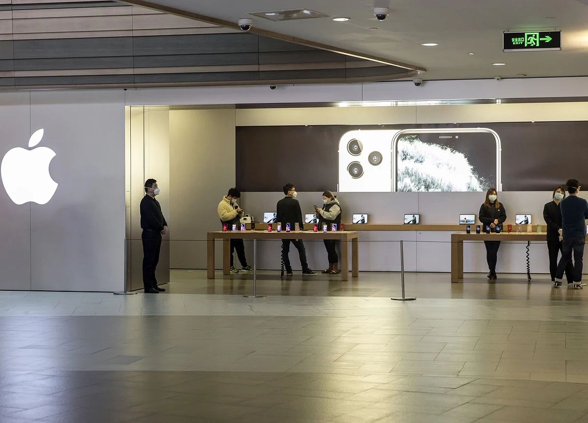 Apple iPhone Delay Hurt China Sales, Leaving a Lot Riding on 5G