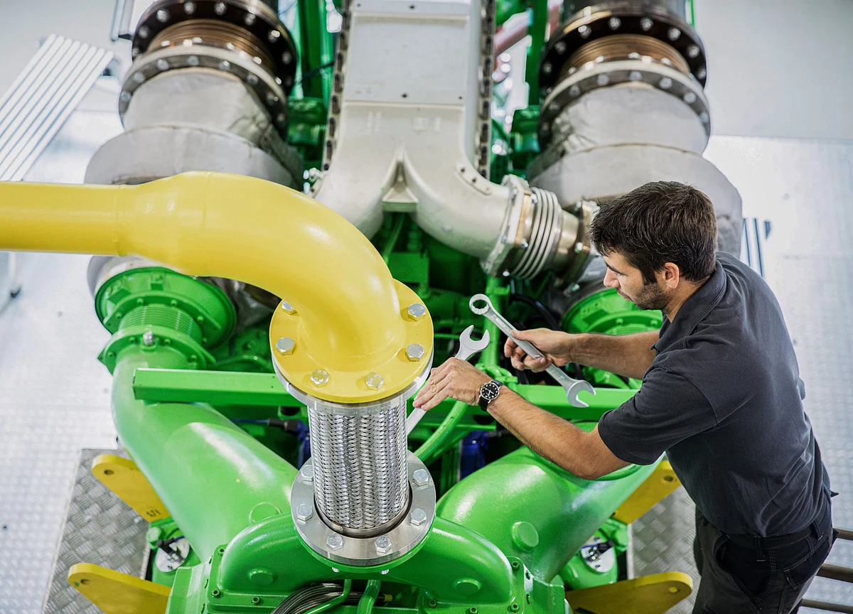 ‘Hydrogen Wars’ Pit Europe v. China for $700 Billion Business