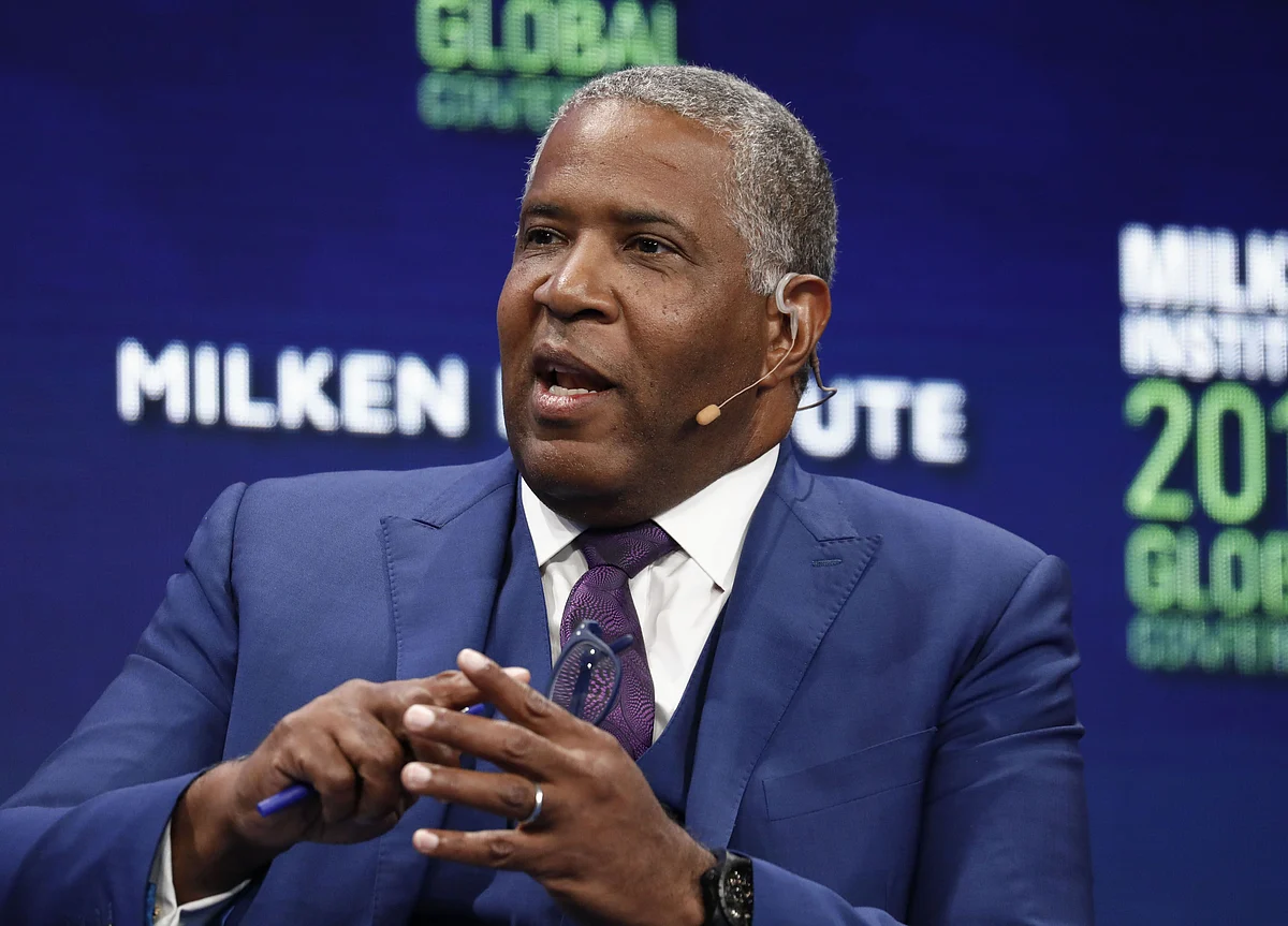 Billionaire Robert Smith Admits Evading Taxes for Years