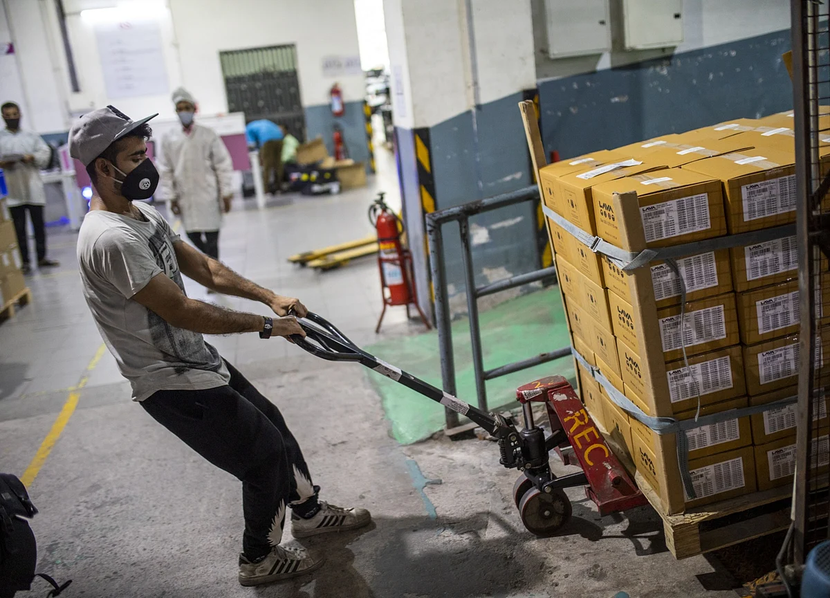 India’s Services PMI Improves For Fifth Straight Month