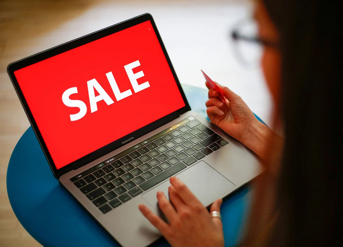 Small Town Shoppers Flocking To Amazon, Flipkart For Smartphones To Home Appliances