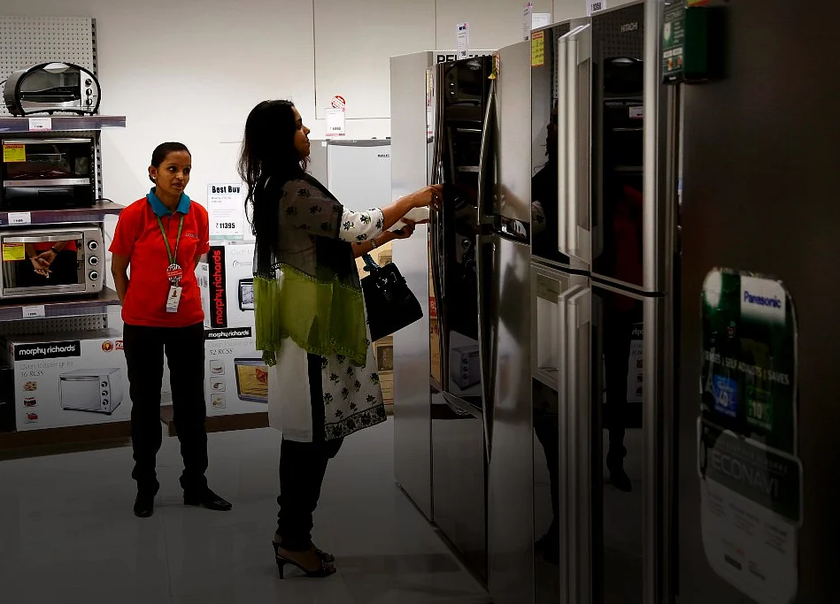 Don’t Expect Deep Discounts At Electronics Stores This Diwali