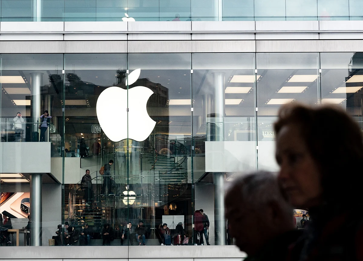 Apple Freezes New Business for Pegatron on China Labor Abuse