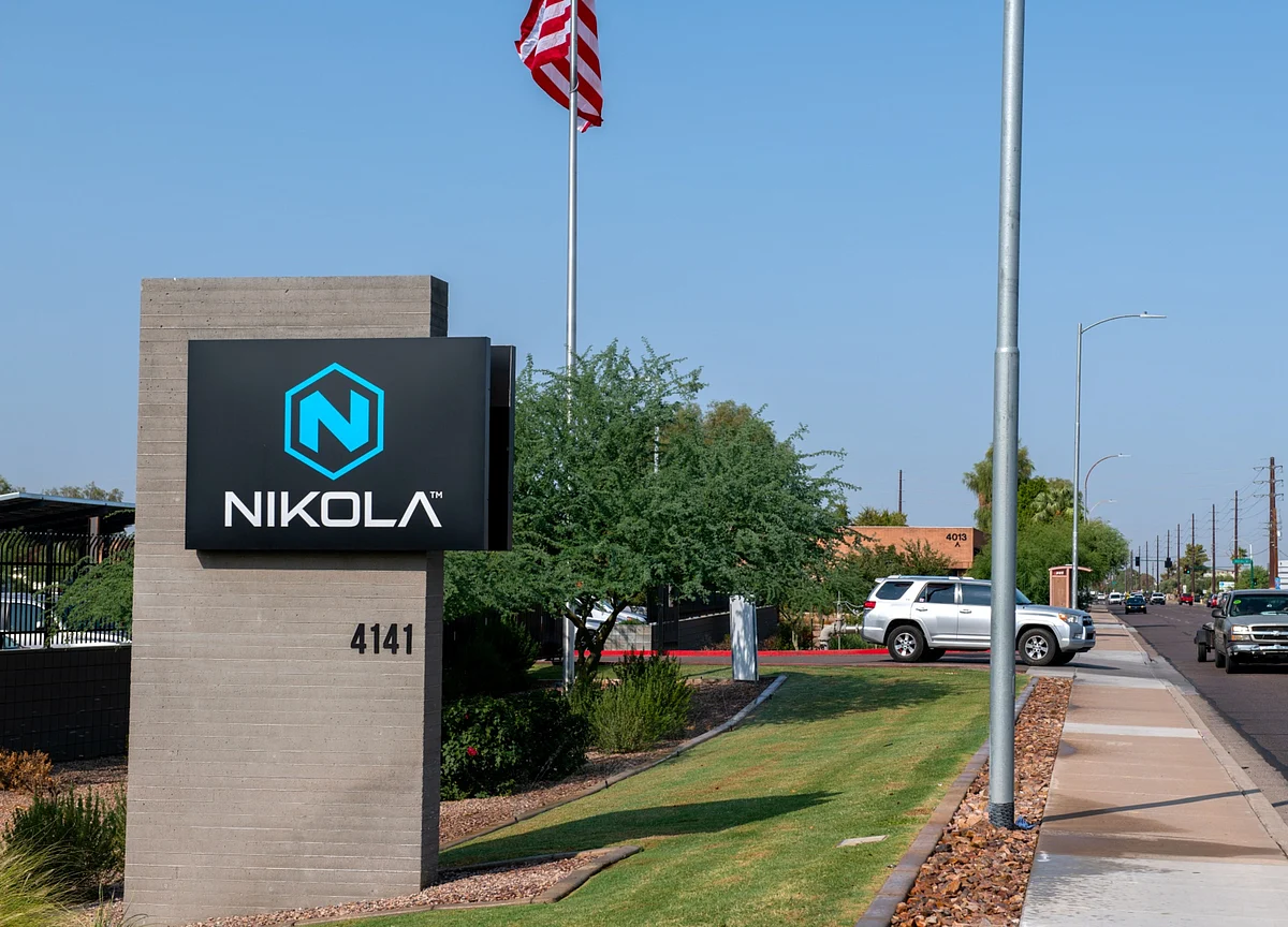 Nikola Shares Plunge After CEO Says Startup Can Go It Alone