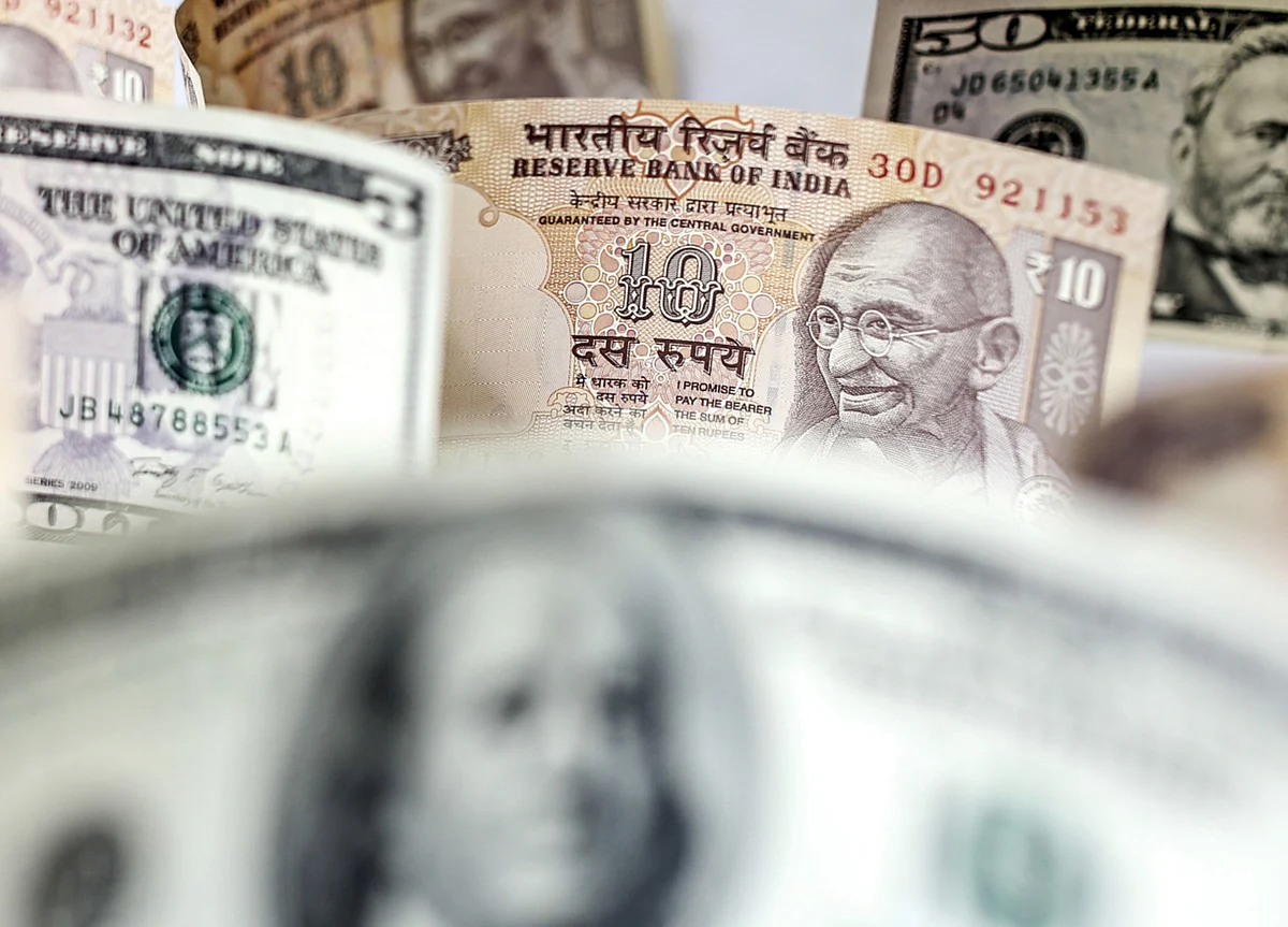 Indebted India Firms May Get a Reprieve as Dollar Loans Rebound