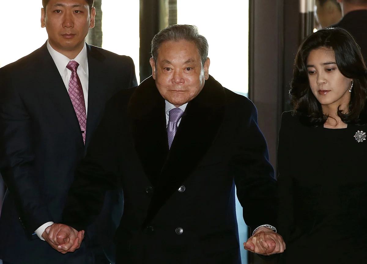 Lee Kun-hee, Korean Icon Who Transformed Samsung, Dies at 78