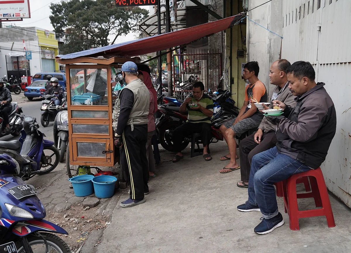 Millions of Middle Class Southeast Asians Are Falling Into Poverty