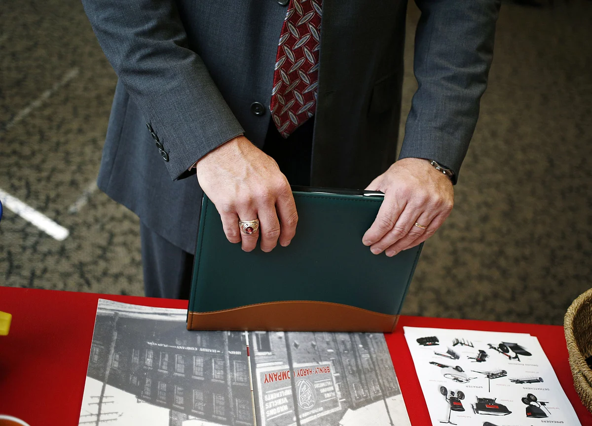 U.S. Companies Add Fewer Jobs Than Forecast, ADP Report Shows