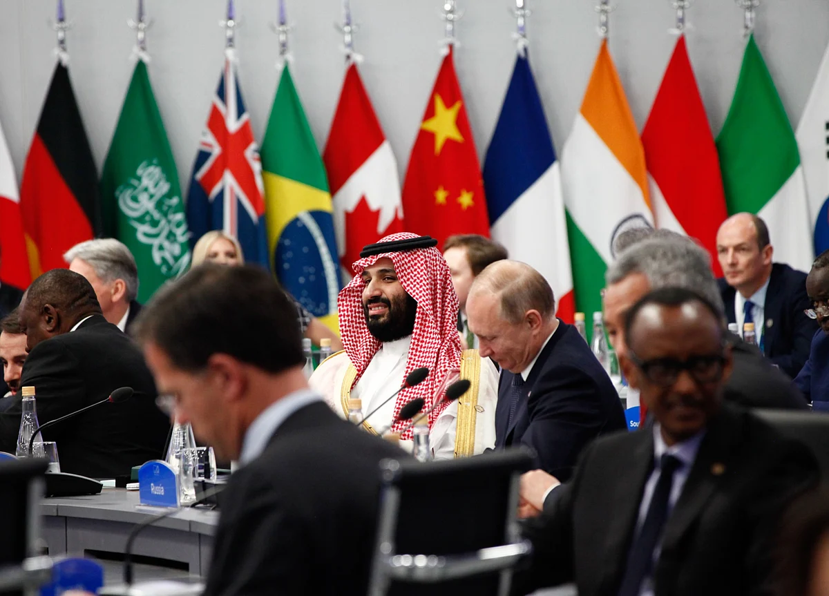 Saudi Prince and Putin Urge OPEC+ Compliance as Oil Prices Sag