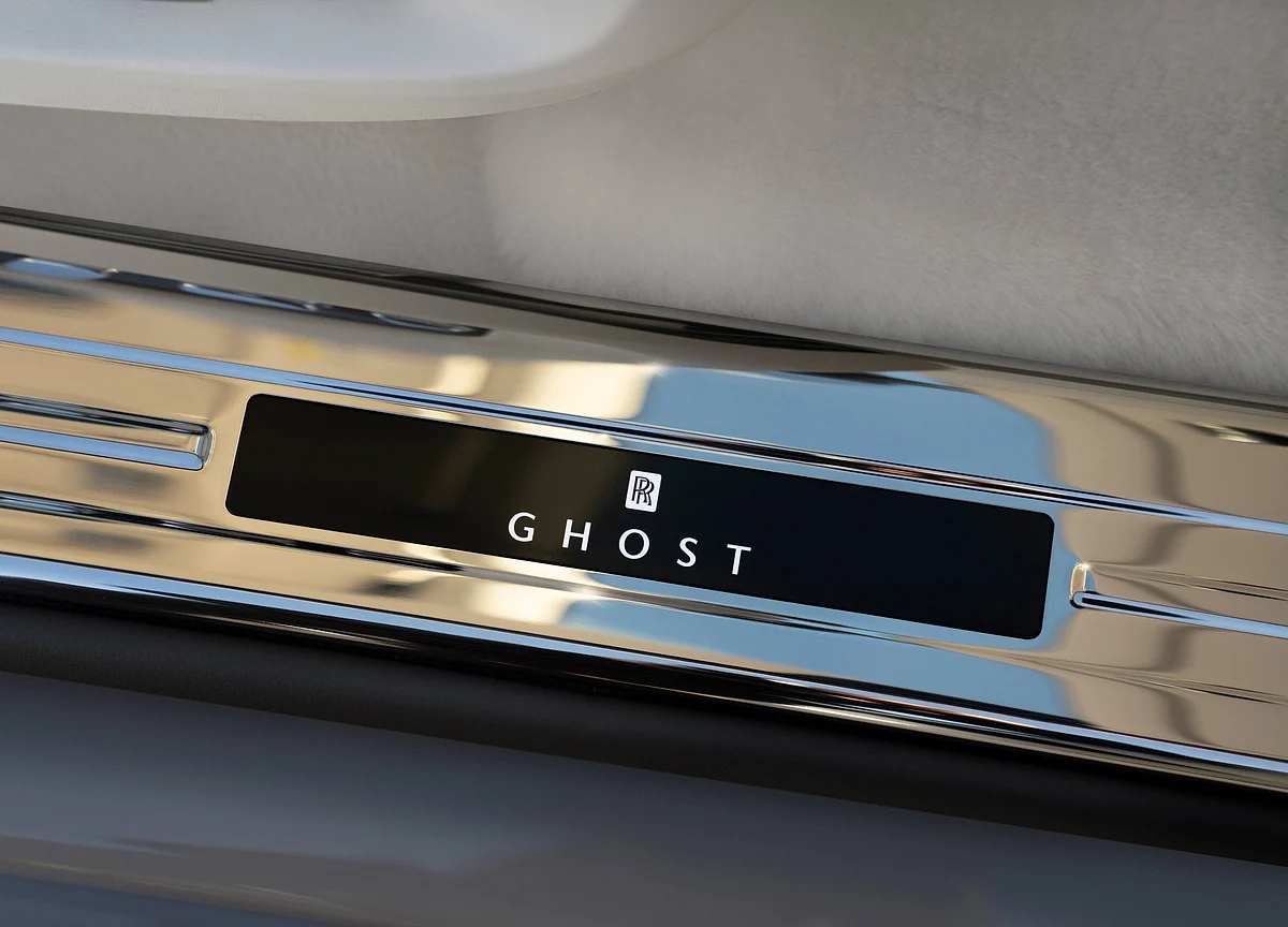 Rolls-Royce Tones Down $332,500 Ghost in Latest Bid for Relevance