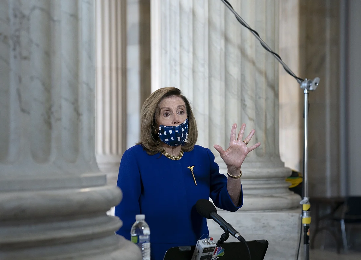Mnuchin-Pelosi Talk Stimulus at 3 p.m. in Pre-Election Endgame